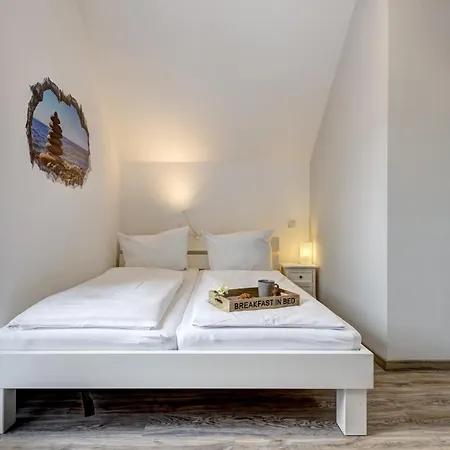 Haus Strandkörv Mit Fass-sauna * Loddin